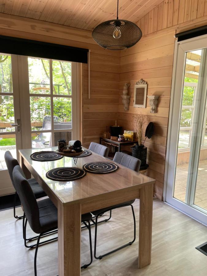 Chalet Sint Zutendaal Exteriör bild