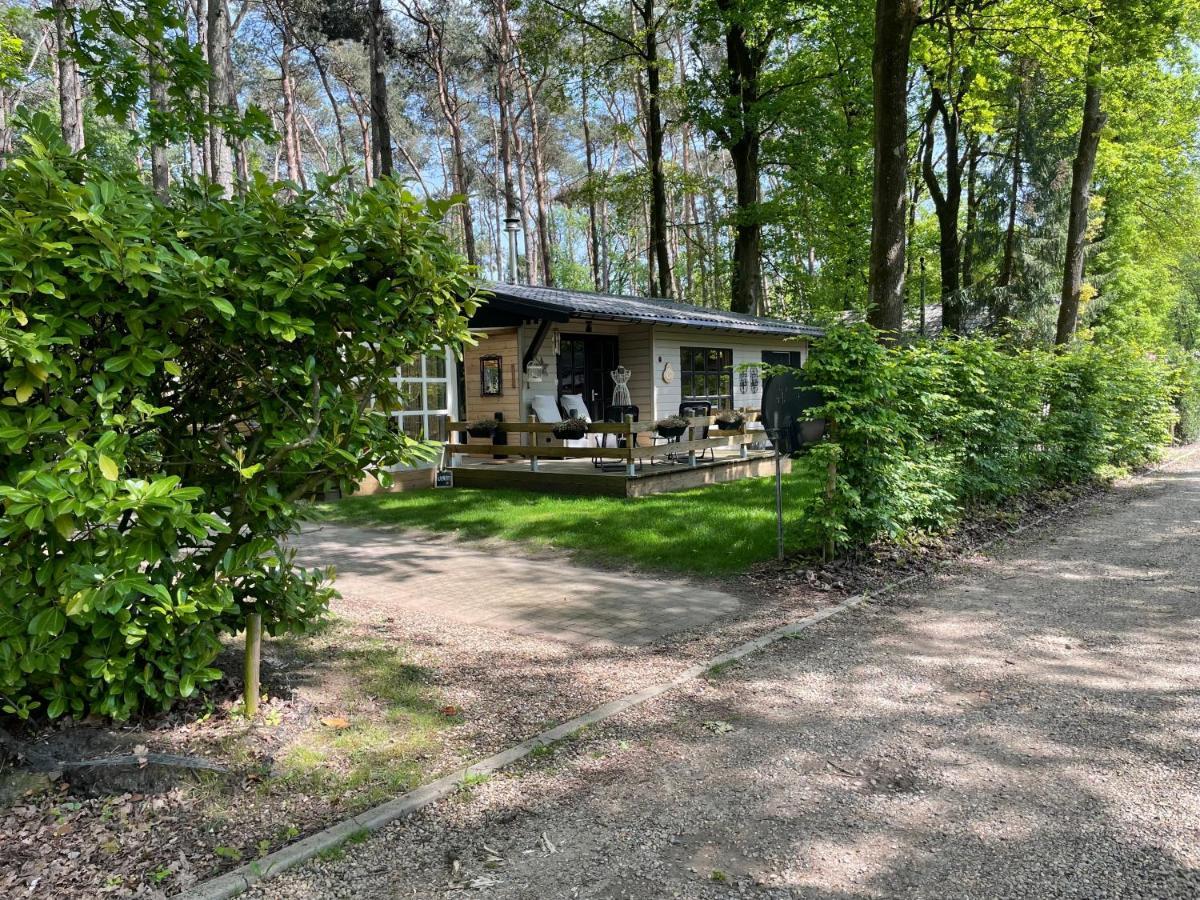 Chalet Sint Zutendaal Exteriör bild