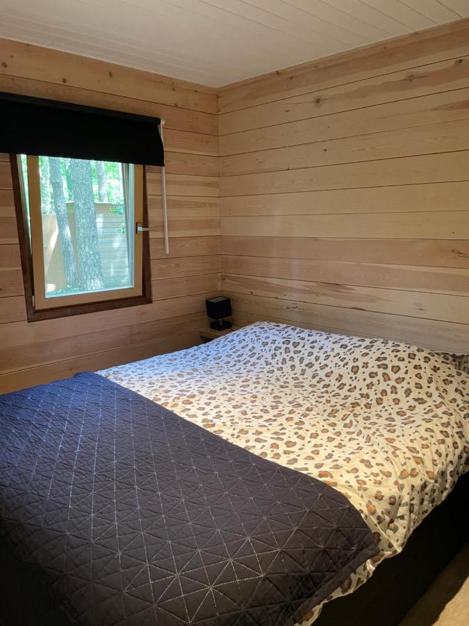 Chalet Sint Zutendaal Exteriör bild
